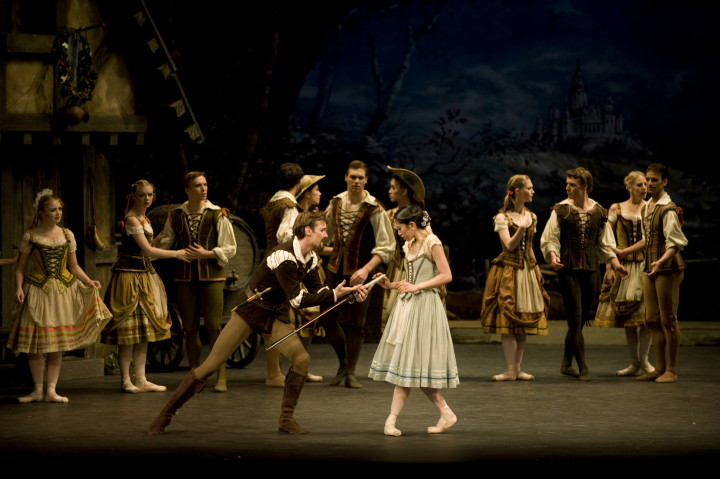 James Streeter & Erina Takahashi in Giselle with English National Ballet